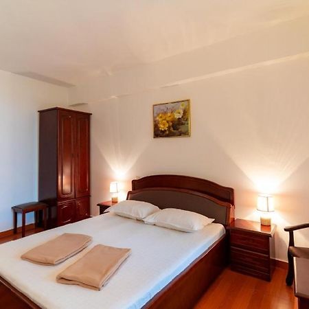 Hotel Victoria 코스티네스티 외부 사진